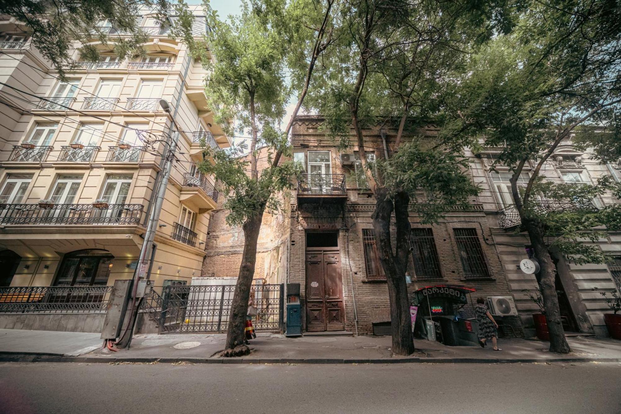Гостевой дом Табукашвили, 31 Тбилиси Экстерьер фото